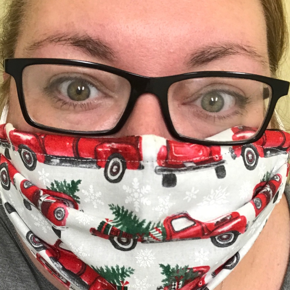 Meet your Posher, Lara